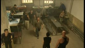 Она в ловушке